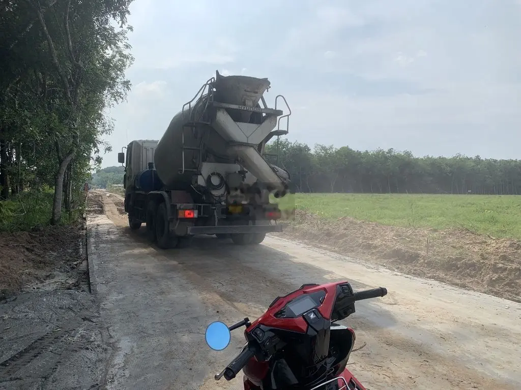 Đất Tp Bến Cát 10x46 giá rẻ 950tr đường bê tông 6m ,sổ sẵn
