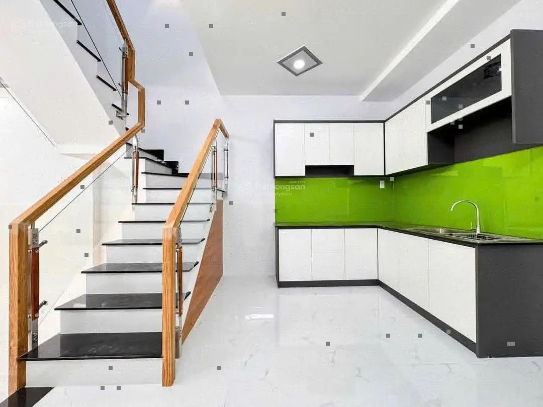 NHÀ MỚI ĐÓN TẾT Đi 173 Gò Xoài thẳng vô 50m là tới. Đ/c : 15/ Lô Tư, BHH A, Bình Tân