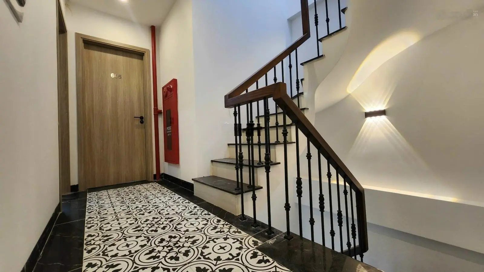Toà CHUNG CƯ MINI QUAN NHÂN, THANH XUÂN 90 m2 7TxMT6.6m 25 Phòng cho thuê, dòng tiển 125 tr/th