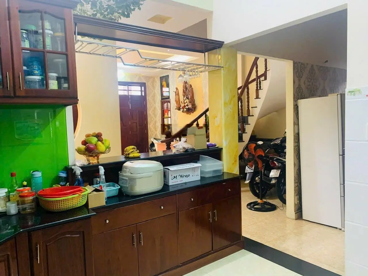 HOT ! NHÀ 3 TẦNG 180m2 NGANG KHỦNG 9M - 6PN 4WC - Hoàn công chuẩn - dọn vào là ở.