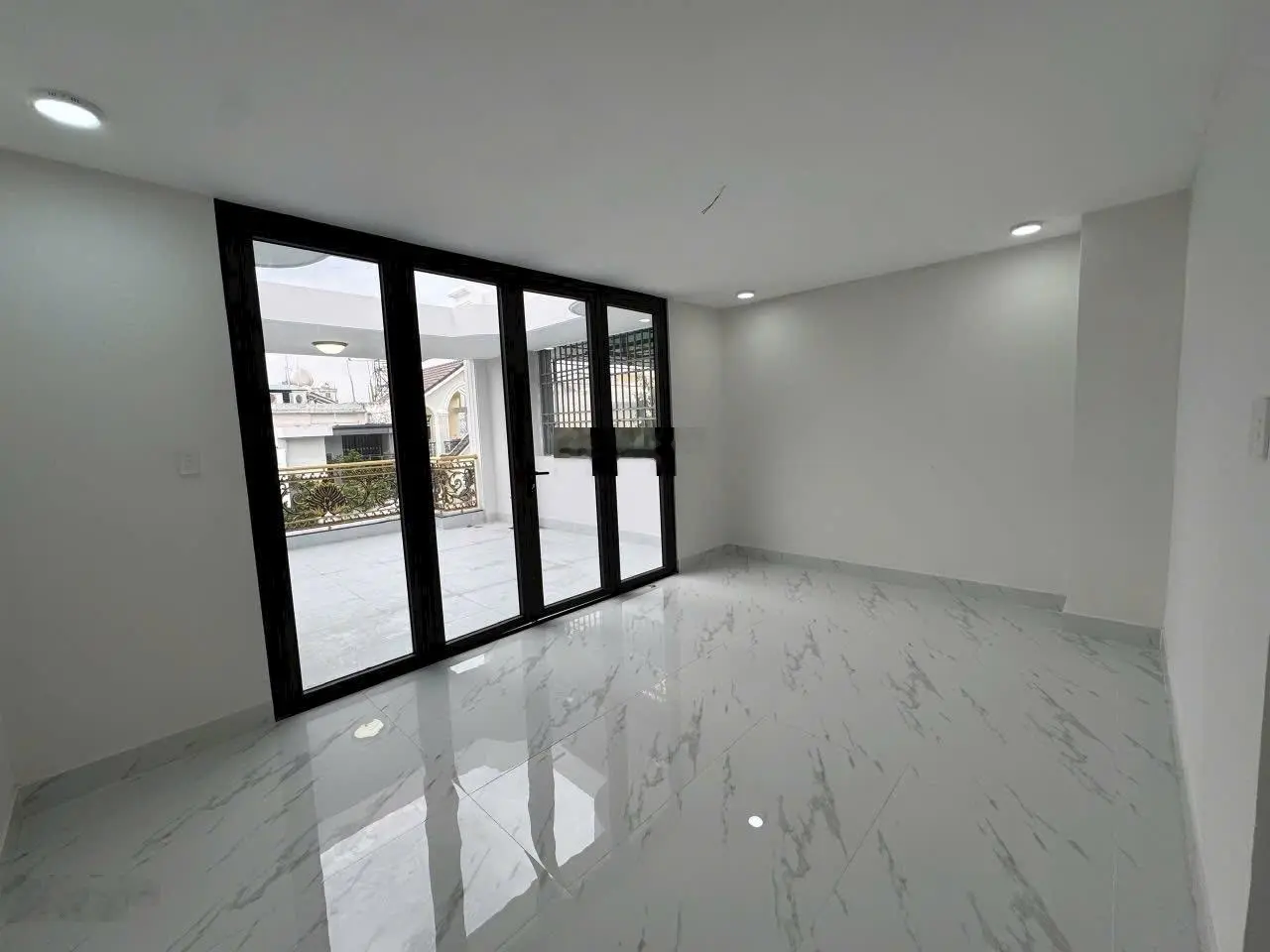 Nhà đẹp khu Tên Lửa 100m ở và kinh doanh chỉ 13.5 tỷ TL