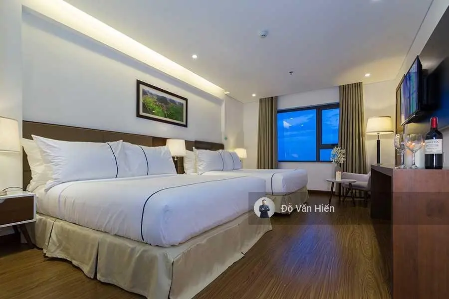 Bán khách sạn 3 sao đối diện khu bắn pháo hoa quốc tế TP Đà Nẵng