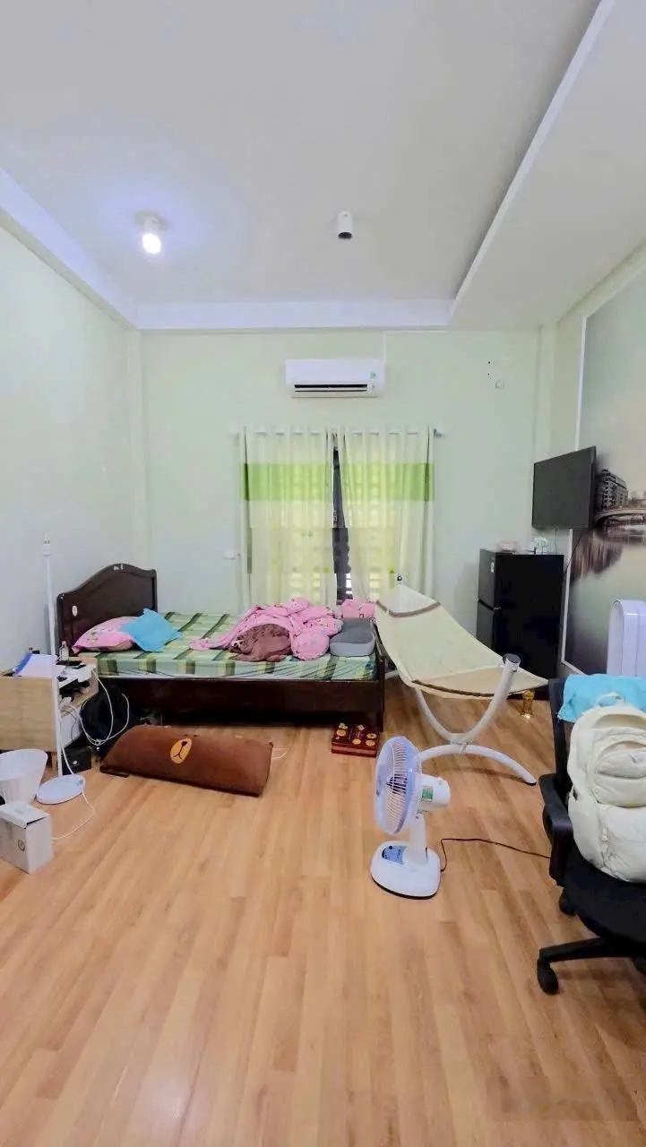 Bán căn nhà giá tốt Trệt Lầu Nhà Hẻm xe hơi đường 297 Phước Long B, Gần trục Đỗ Xuân Hợp , 93m2