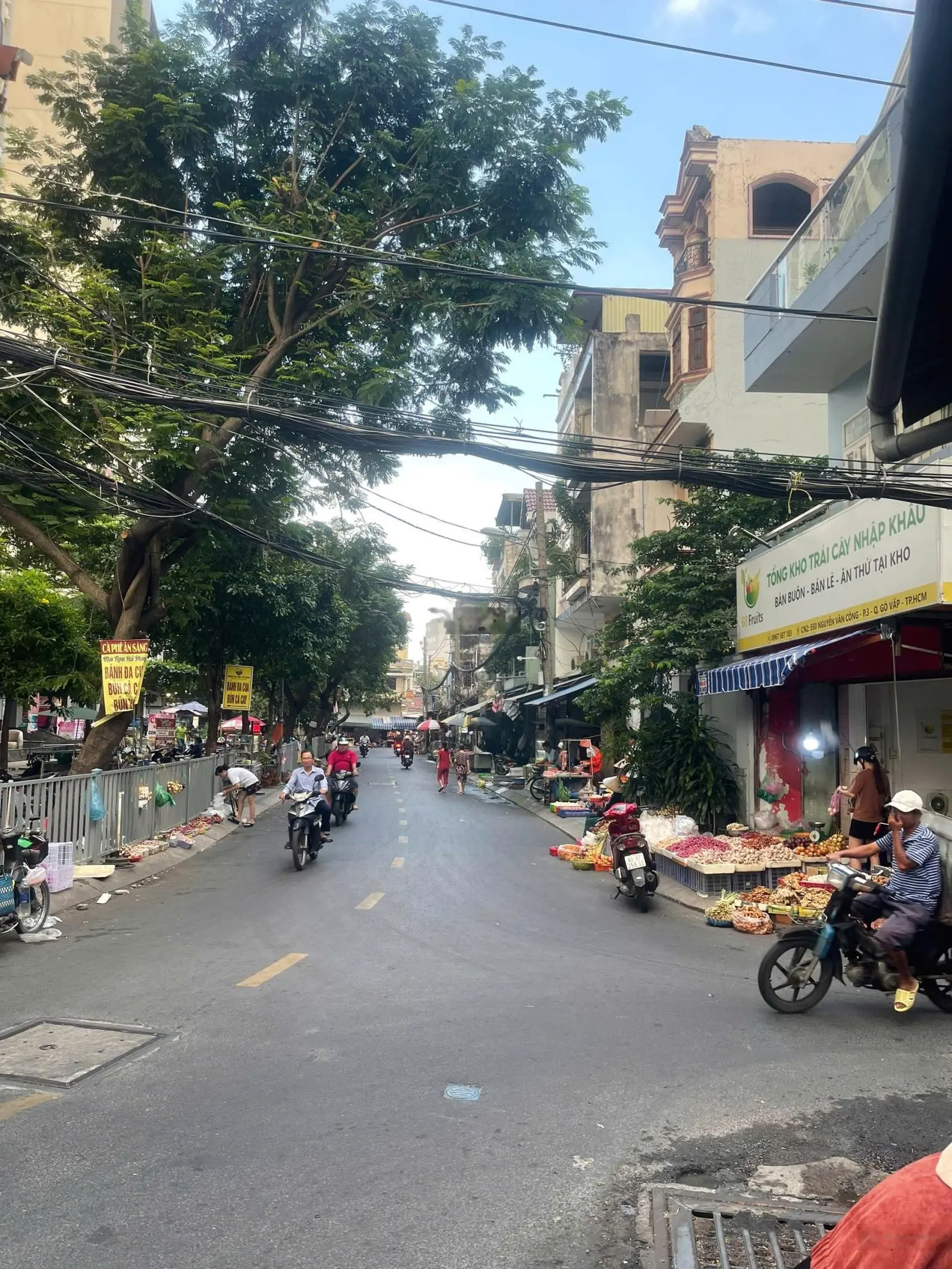 Bán nhà Nguyễn Văn Công, ngay chợ Tân Sơn Nhất, giá siêu hời