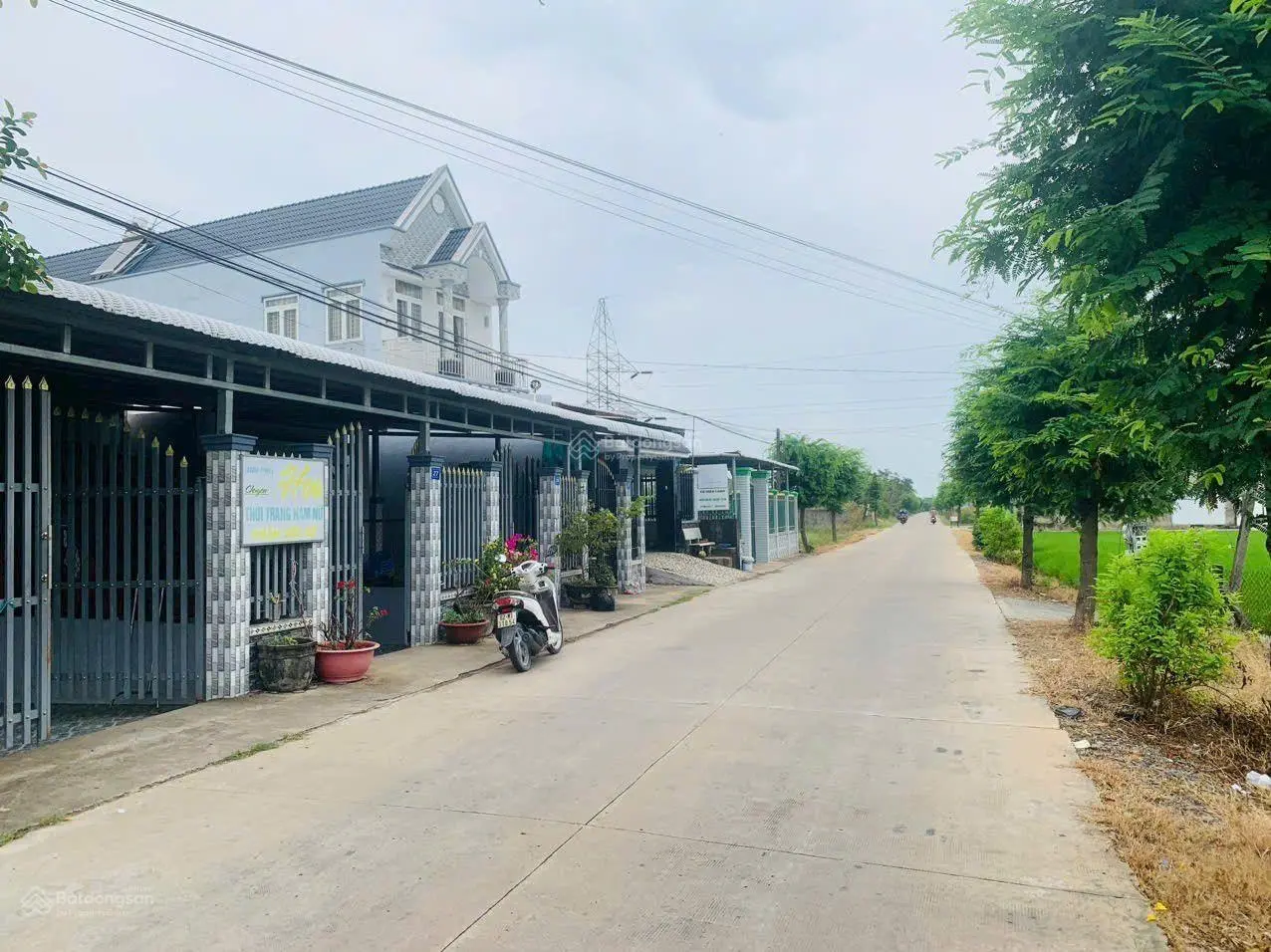 Siêu phẩm: 236m2 mặt tiền đường 18m Nguyễn Thị Bài - cách QL50 300m giá siêu hời