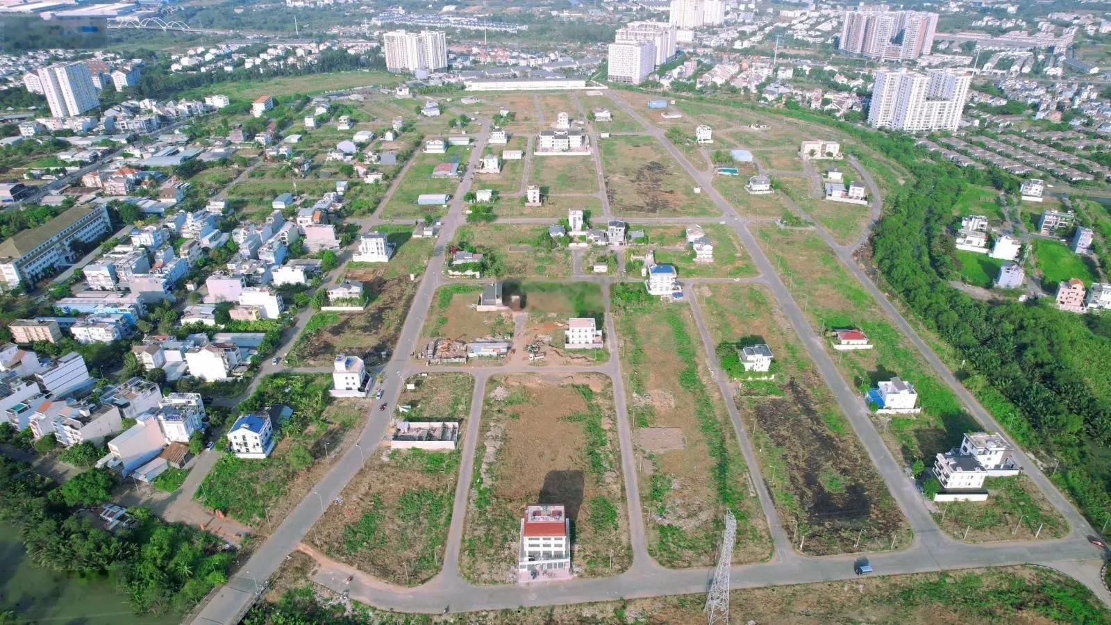 Cần bán lô đất Phú Nhuận trục 659, thông ra Đỗ Xuân Hợp, sát bên The Global City