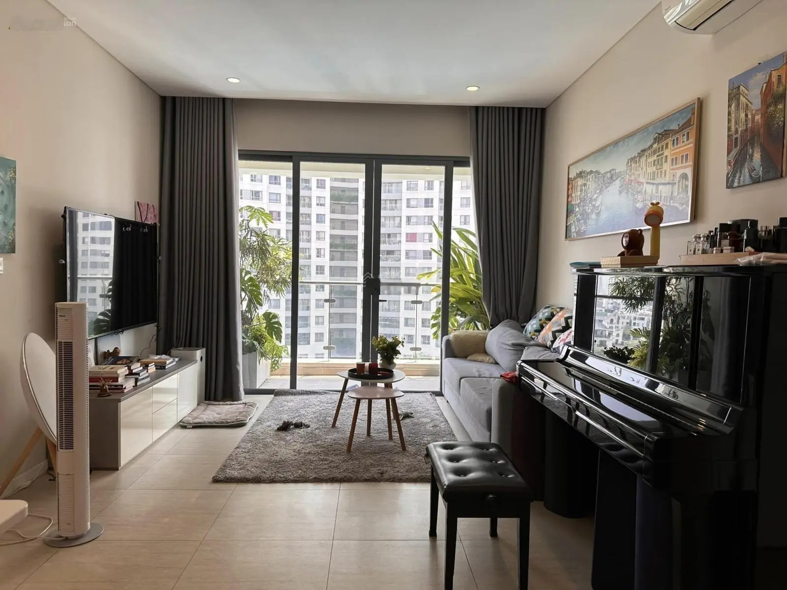 Bán căn hộ 2 phòng ngủ Đảo Kim Cương Quận 2, view hồ bơi, nội thất đẹp, giá tốt