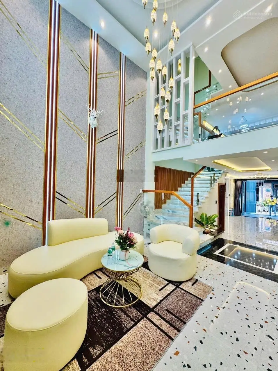 Chính chủ bán nhà Nguyễn Thị Minh Khai P5 Q3. DT 80,6m2 giá 4tỷ290 gần hồ Con Rùa. Cho thuê 30tr/th