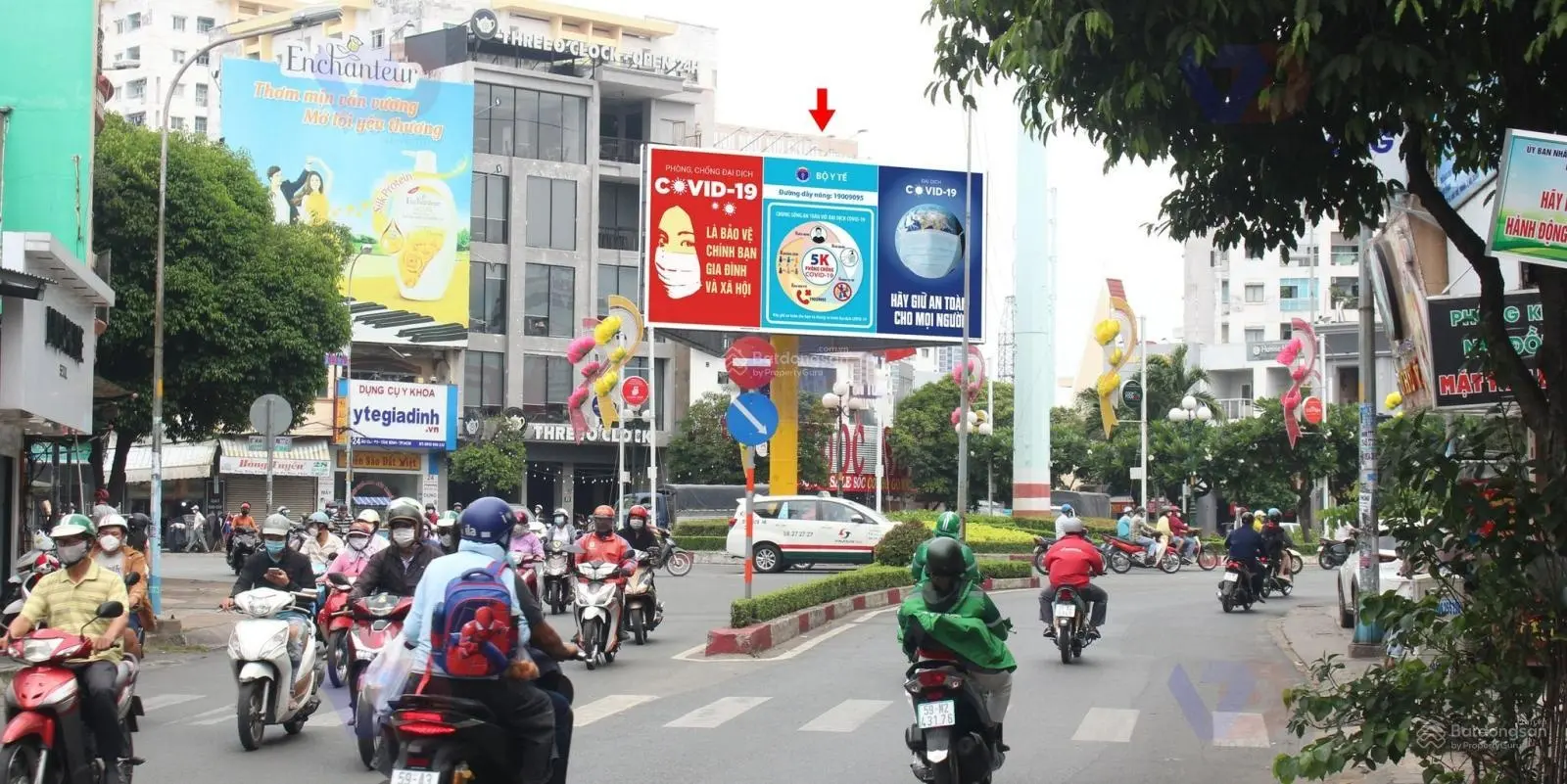 Bán nhà căn góc 2 mặt hẻm xe hơi Lê Đại Hành 6.08 x 14m, nở hậu 8.15m, 2 lầu vào ở liền giá 13.8 tỷ