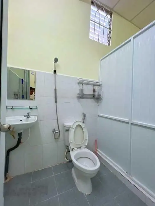 Cần bán căn nhà hẽm 266 phường 8 Q4