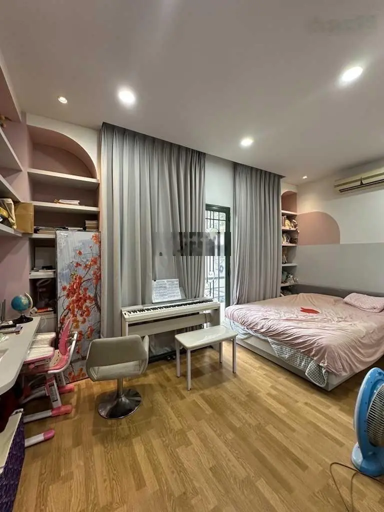 Cần bán nhà 4 tầng ngang khủng 5.5m hẻm xe hơi tránh Lê Văn Sỹ 84m3 giá 16.5 tỷ