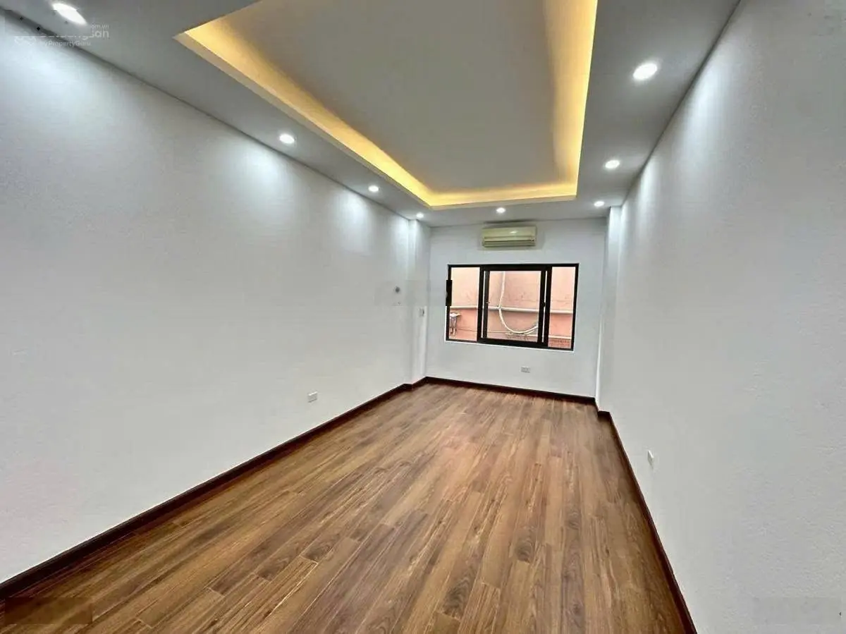 Bán nhà Vũ Tông Phan Gần Sông, Ngõ Ô Tô, Siêu Thoáng 49m² Giá 7.6 Tỷ