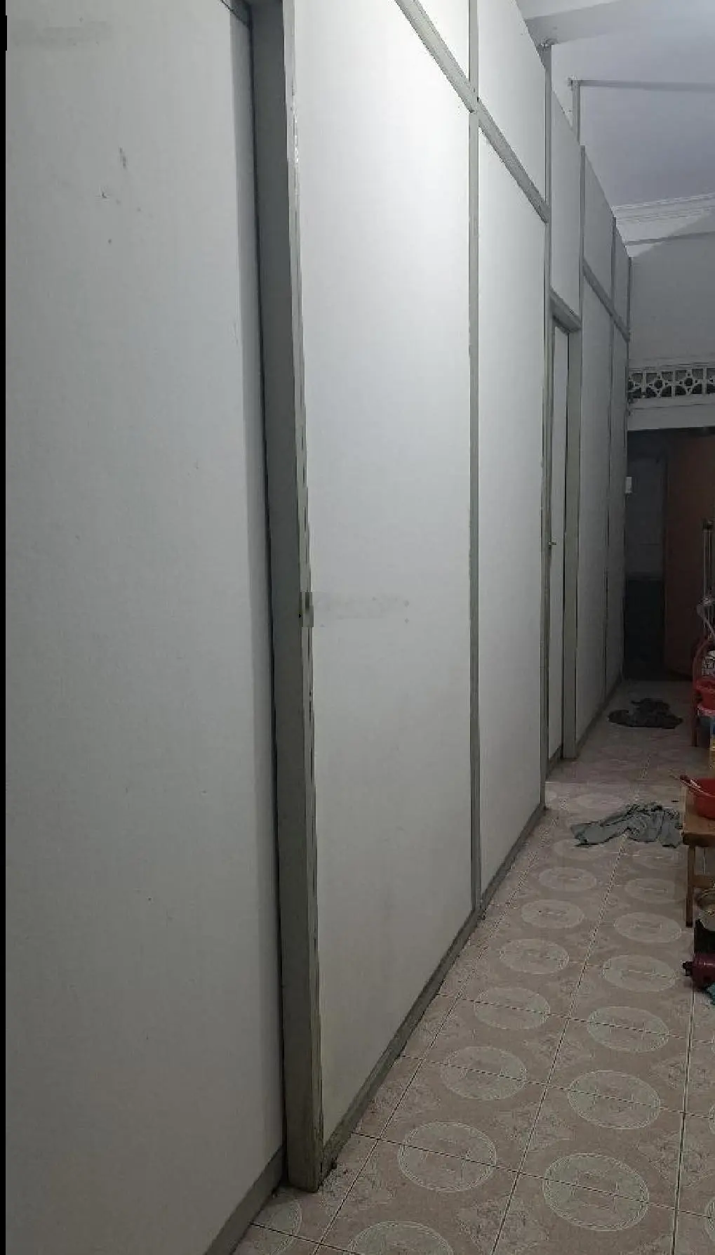 Bán nhà hẻm Lạc Long Quân. 60 / 98m2, 3T, BTCT. Ngay sát mặt tiền - Giá: 8 tỷ