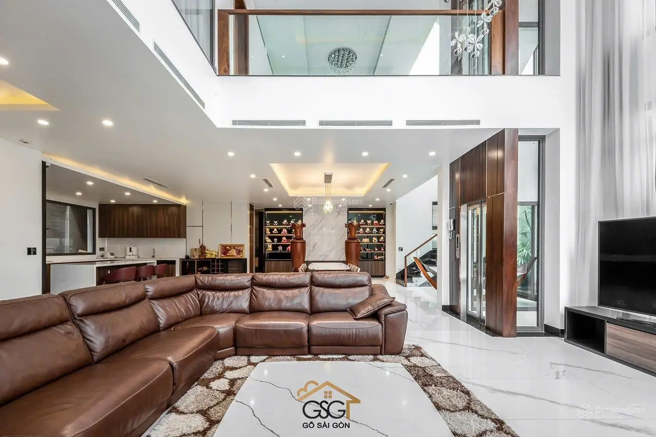 Chủ nhà cần bán gấp 10X20 Hầm 5 Tầng LK MT Nguyễn Thái Bình, phường 12, quận Tân Bình.