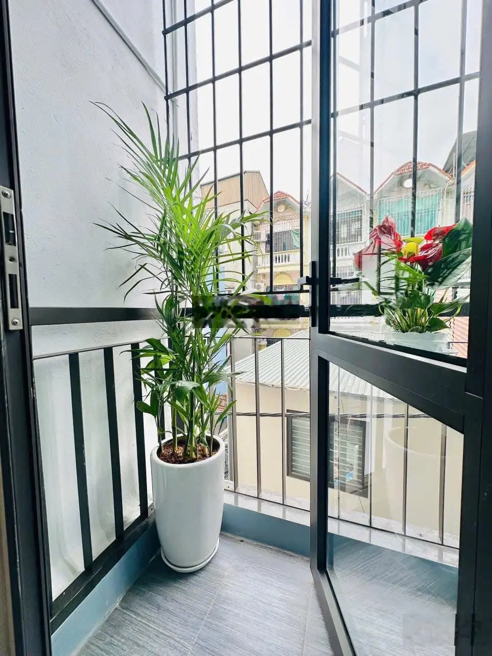8.1 tỷ - ô tô - kinh doanh - phân lô - trần hòa-trung tâm định công-0985826871