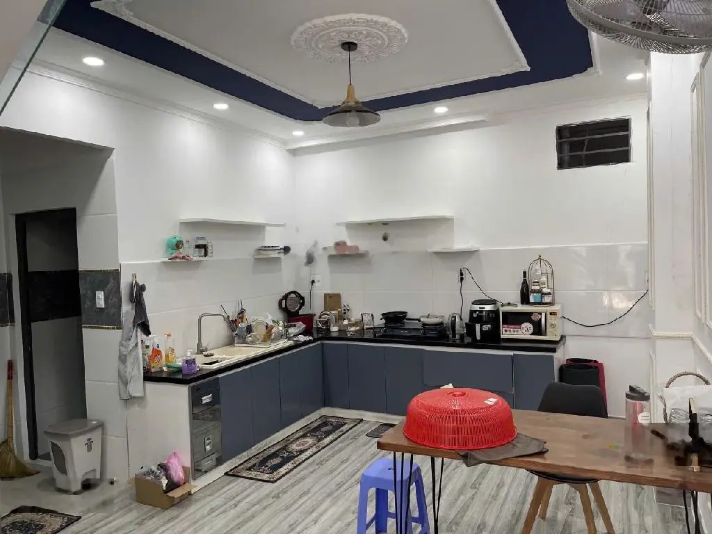 Bán nhà Tân Kỳ Tân Quý, 70m2, 4x17m, 2 Tầng, 3PN, 3WC, Hẻm ÔTÔ thông, ko Lộ Giới, kế EON