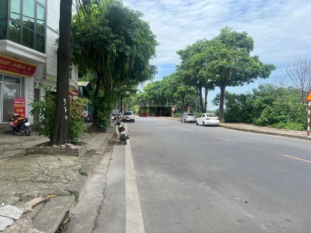 Chính chủ gửi bán. Căn nhà tại Linh Đường. Hoàng Mai view hồ Linh Đàm. cách BX Nước Ngầm 100m. 5tỉ