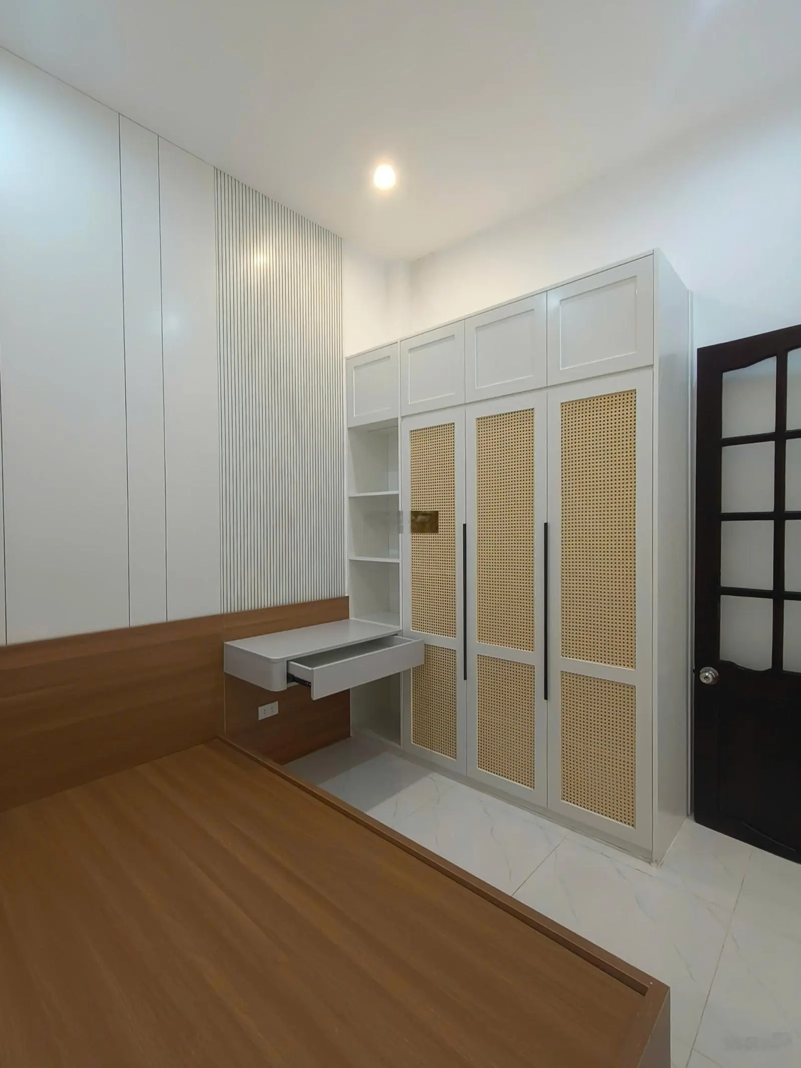 Chủ cần tiền bán nhanh nhà đẹp 2 tầng, mặt tiền đường Hồ Biểu Chánh sát Phan Đăng Lưu