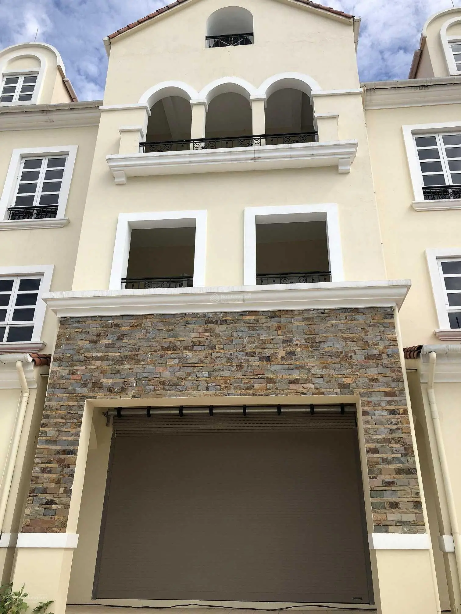 Tôi chính chủ bán căn shophouse khu đô thị Nam An Khánh giá rẻ nhất thị trường