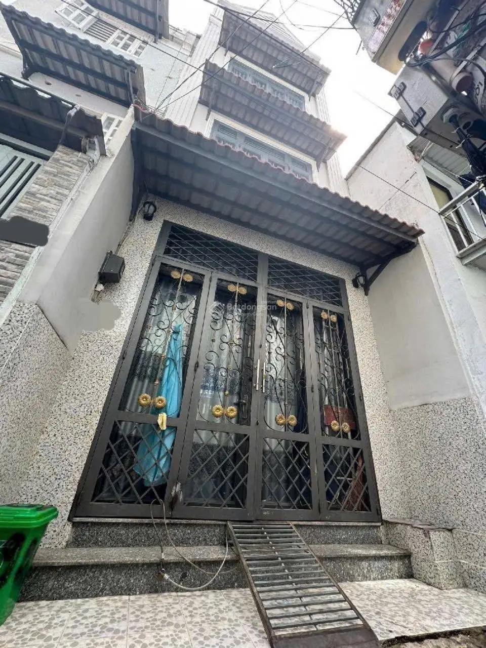 Bán nhà 4 tầng - khu dân cư hiện hữu không lo giải tỏa - đường Khánh Hội VIP Quận 4