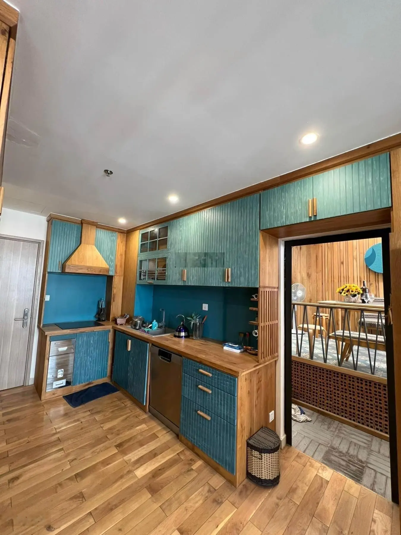 Bán căn hộ chung cư sân vườn view đẹp tại The Rainbow - Vinhomes Grand Park, 4,3 tỷ, 93m2