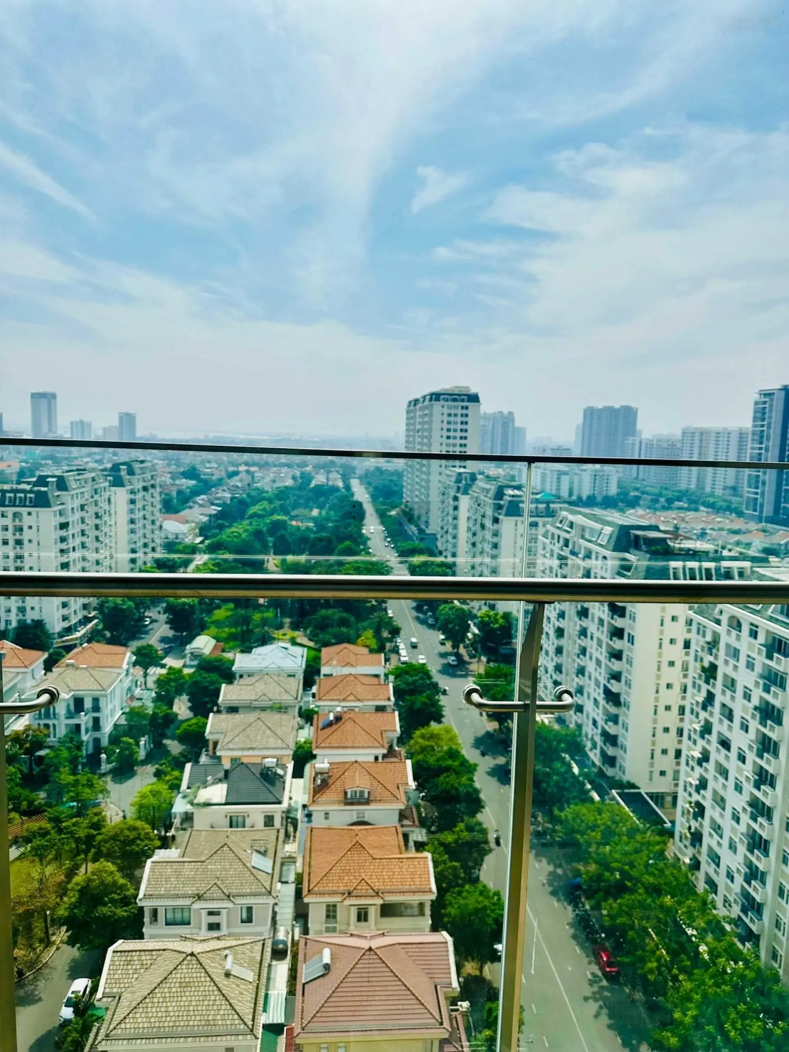 Chính chủ cần bán nhanh căn hộ Midtown, Phú Mỹ Hưng, 2PN view Biệt Thự đẹp nhất khu