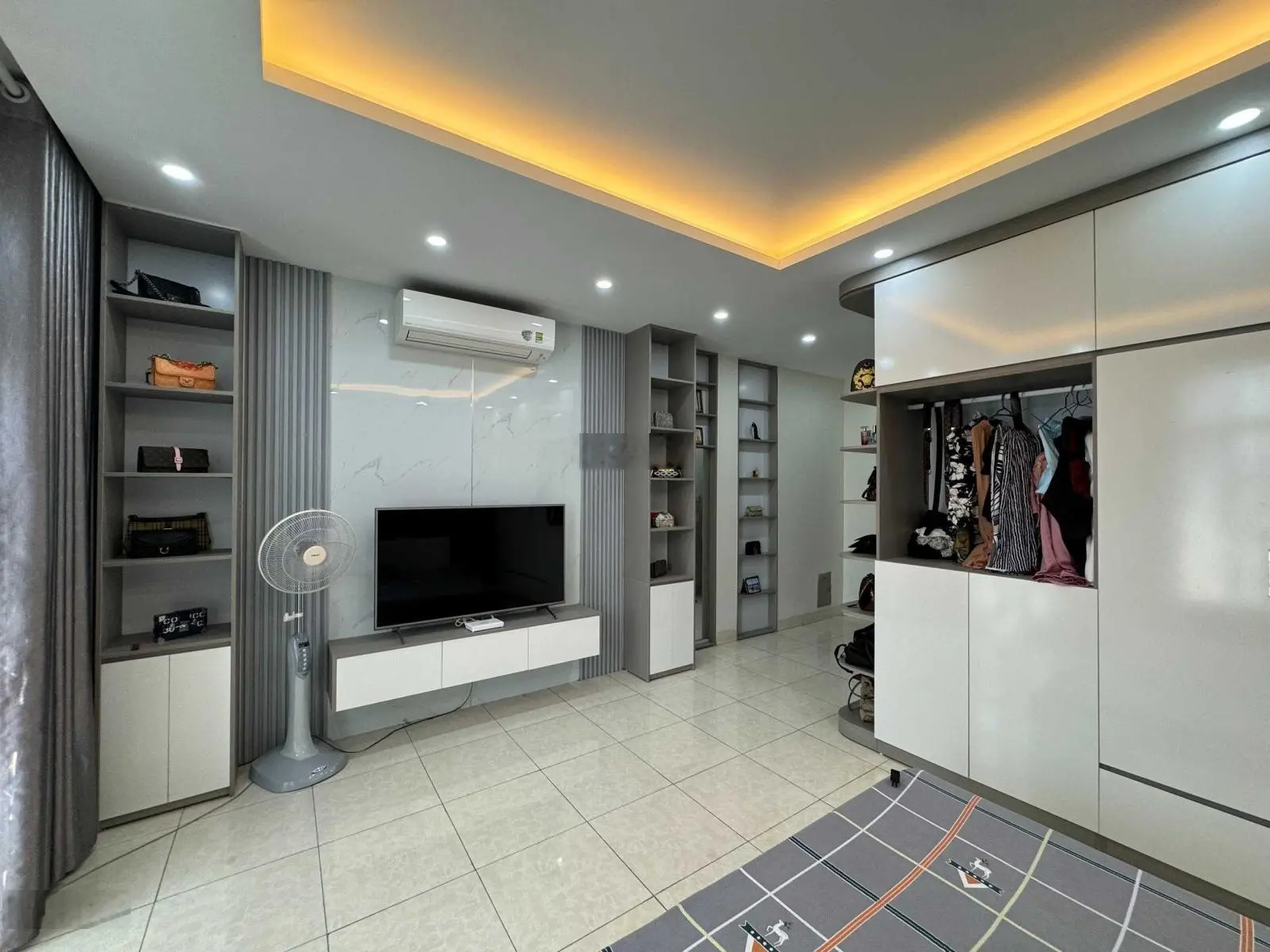 Bán nhà 3 tầng - 153m2 - MT 6m15