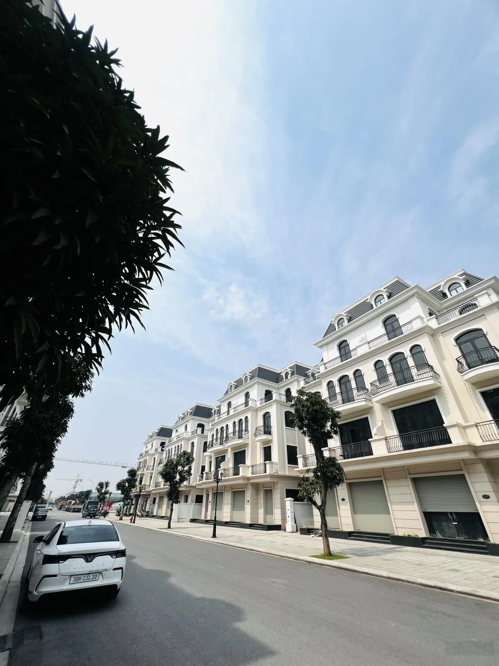 Bán BTLK 60m2 xây 5 tầng 6PN 4WC 240m2 sàn gần công viên tại VH Ocean Park 2 sẵn sổ đỏ giá 7,85 tỷ