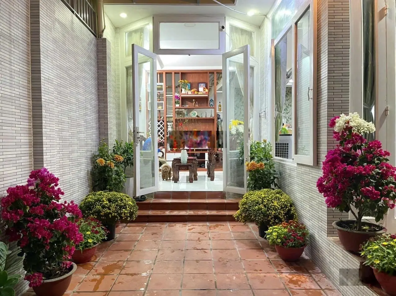 Nhà đẹp 2 tầng ô tô đậu đỗ gara tại gia - hxh 6m - 83m giá chỉ 7.2 tl - khu phân lô an ninh