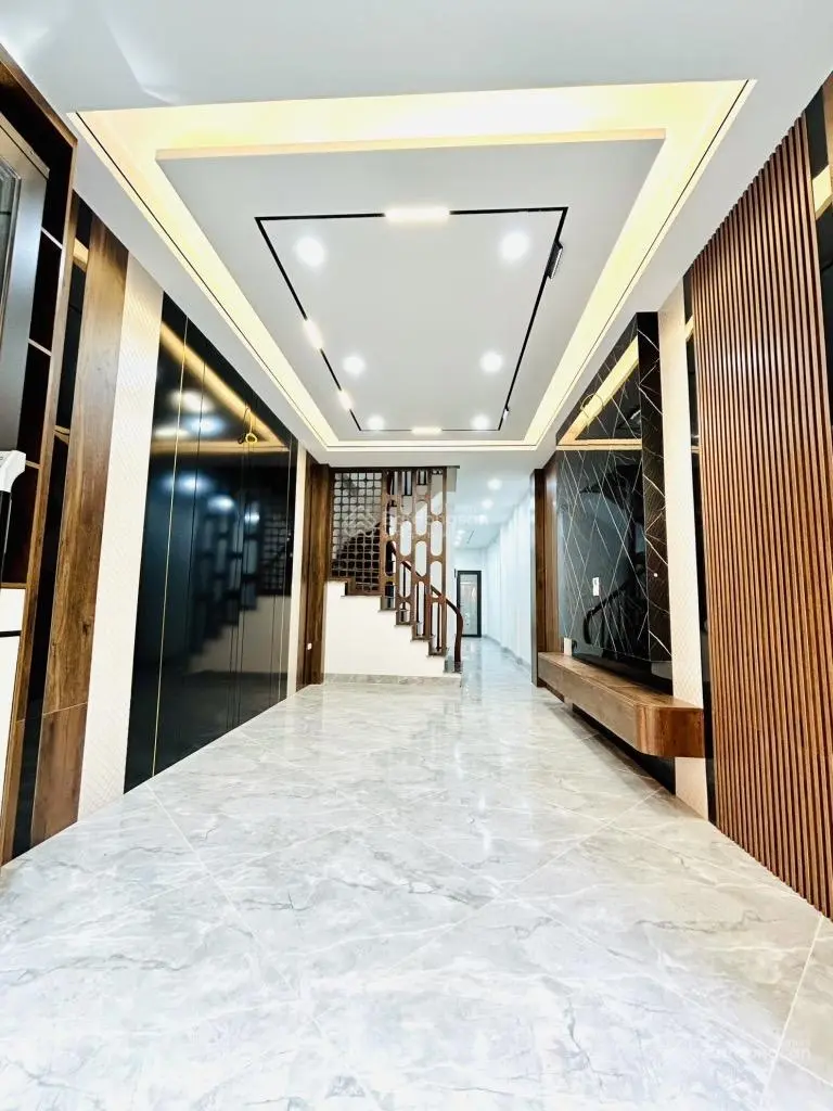CỰC PHẨM NGUYỄN AN NINH - Nhà mới kính koong- full công năng - thang máy - tiện ích miên man