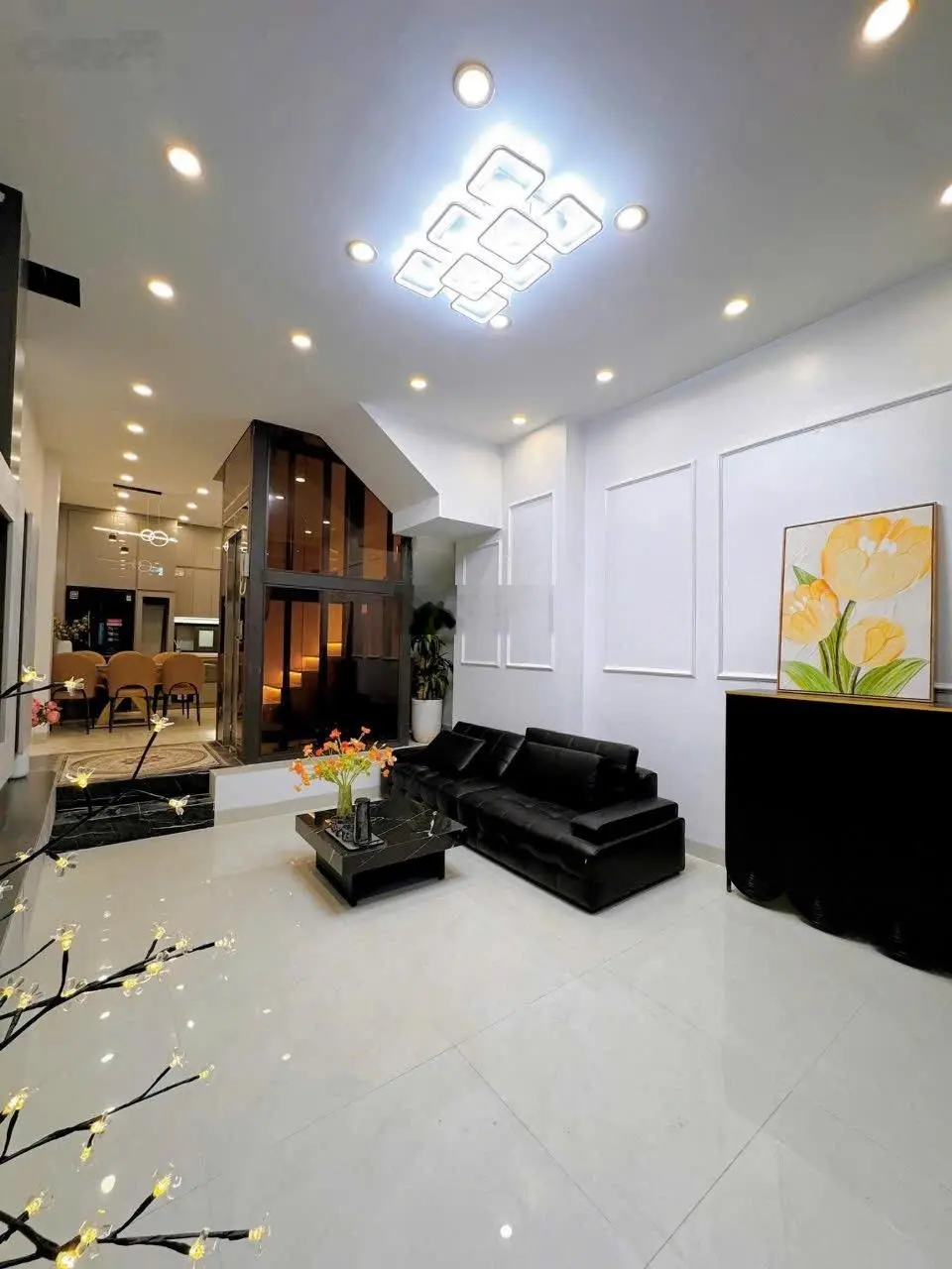 Siêu phẩm Quang Trung, Hà Đông Dt 45m2 x 5T, mt 4.1m thang máy, ô tô vào nhà, full nội thất