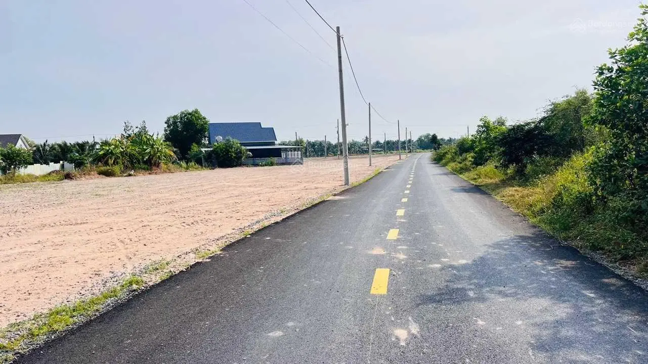 Long Mỹ - ngay hồ Bút Thiền - Tỉnh Lộ 44B vô 1km Lô góc 10x22m - 212m2 - 80m2 TC