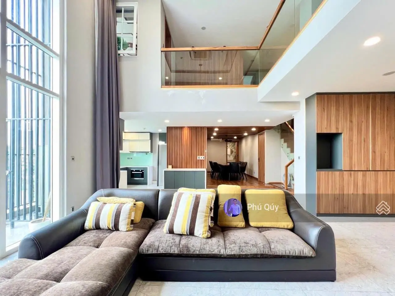 Vista Verde - Bán căn hộ Duplex 5 phòng ngủ full nội thất - View sông trực diện. LH: 0904 689 ***