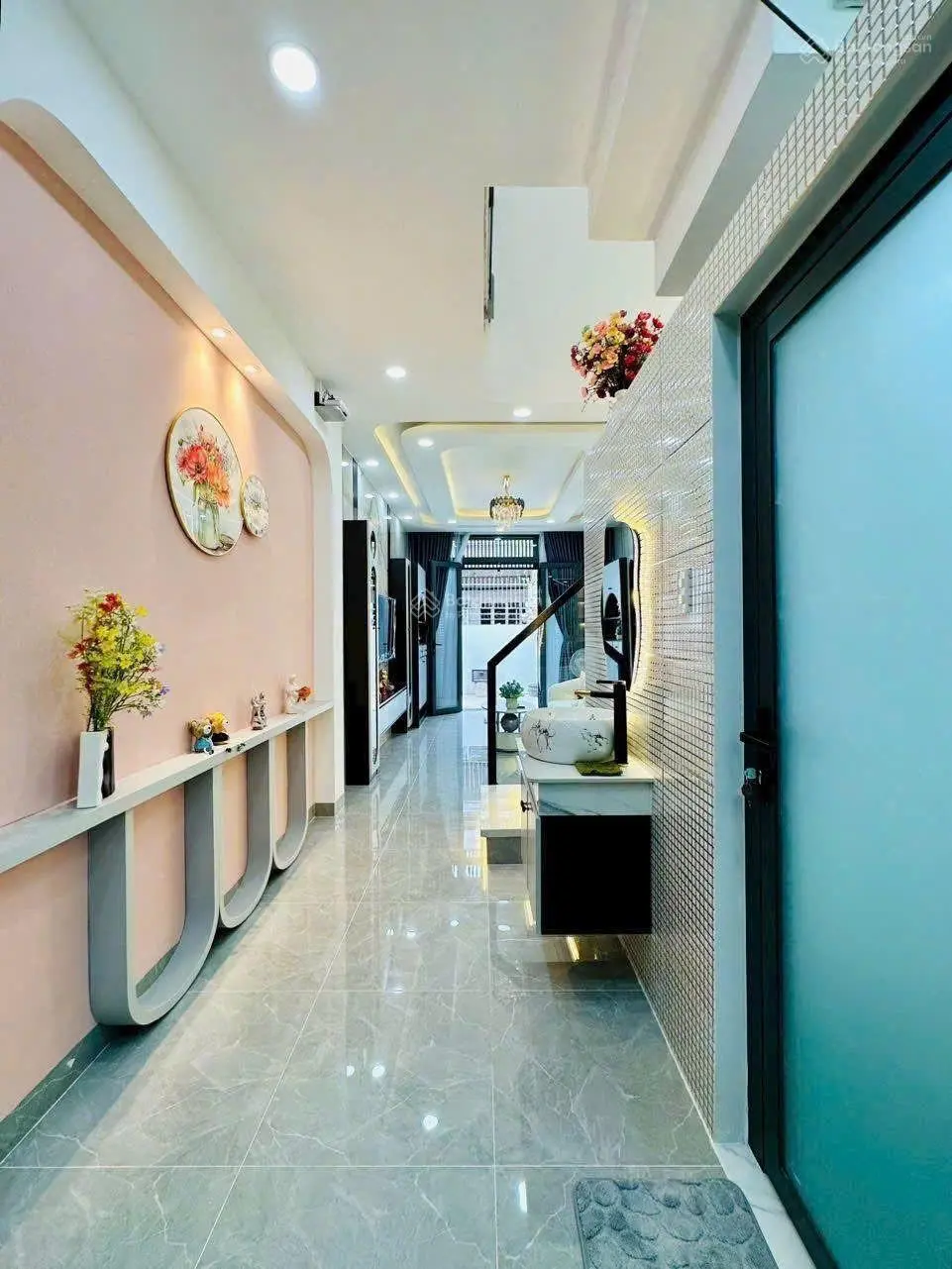 Bán nhà Phạm Văn Bạch, Tân Bình, 51.2m2 (3.2x16m), gần chợ, sân bay, SHR, HXH, Thái 0947489255