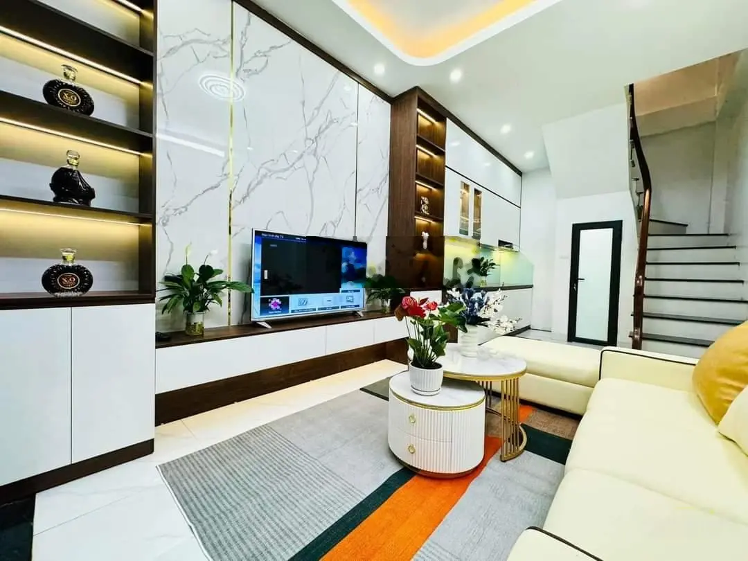 Bán nhà 5 tầng phố Khương Trung, Thanh xuân, ngõ nông hơn 4 tỷ