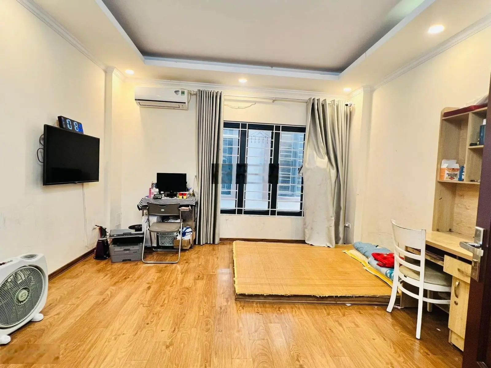 Nhanh! Giáp Ngoại Giao Đoàn, Xuân La 35m2 x 5 tầng, MT: 4.2m. Ngõ thông, ô tô đỗ cổng. Giá 6.3 tỷ