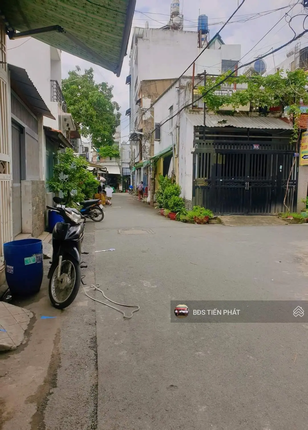 Nhà bán hẻm 79/ đường Liên Khu 8 - 9, DT: 3mx4m (xây đủ). Đúc 2 Lầu 2 PN, 2 WC giá: 2,05 tỷ TL