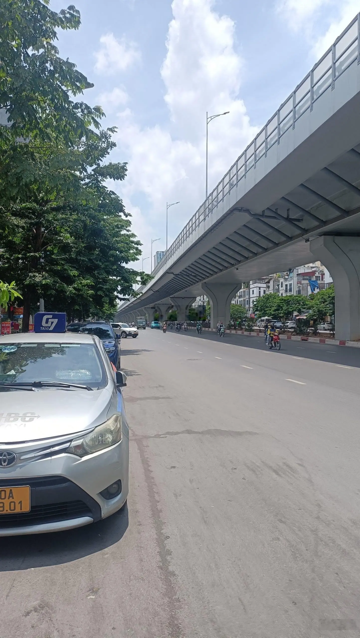 Minh Khai trung tâm phố + sổ vuông 5 tầng lô góc, nhà đẹp mới + dòng tiền thuê 30tr/tháng - 10,9tỷ