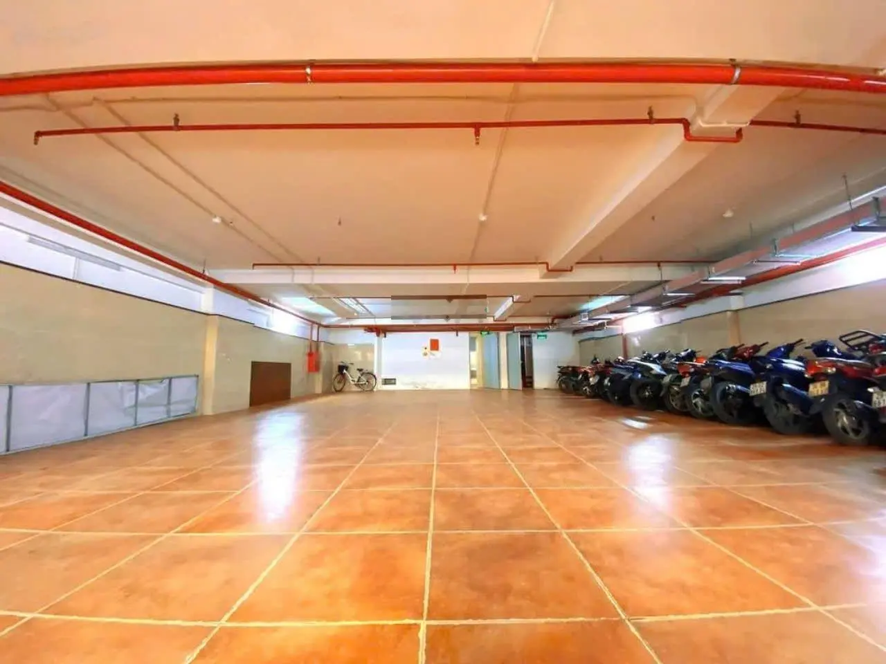 Cực hiếm, siêu vip, bán nhà mặt phố Hoàng Cầu, Đống Đa, mặt tiền quyền lực, 250m2,9 tầng, thang máy