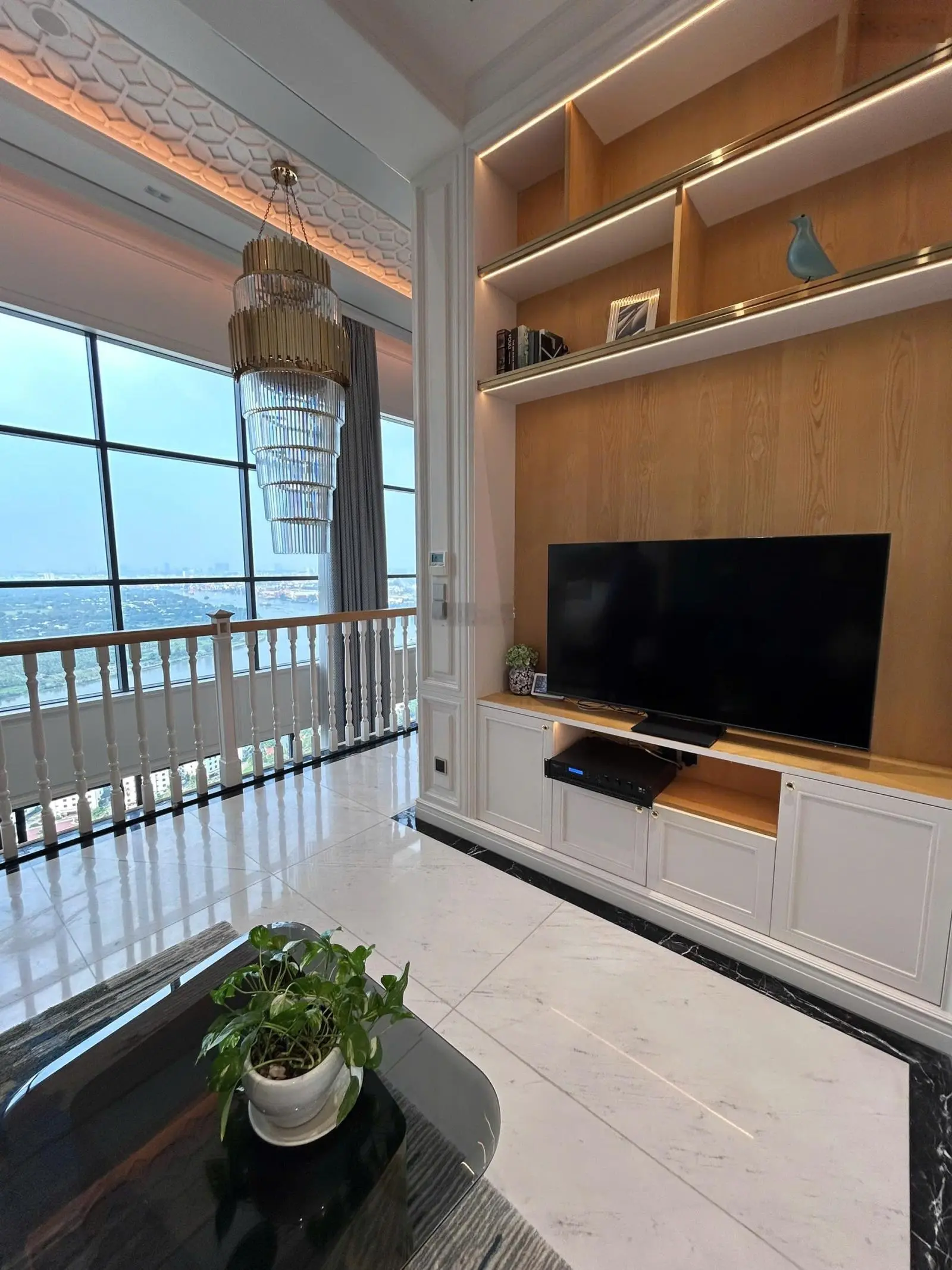 Bán penthouse nội thất sang trọng view sông q2 thảo điền. liên hệ 0902 835 ***