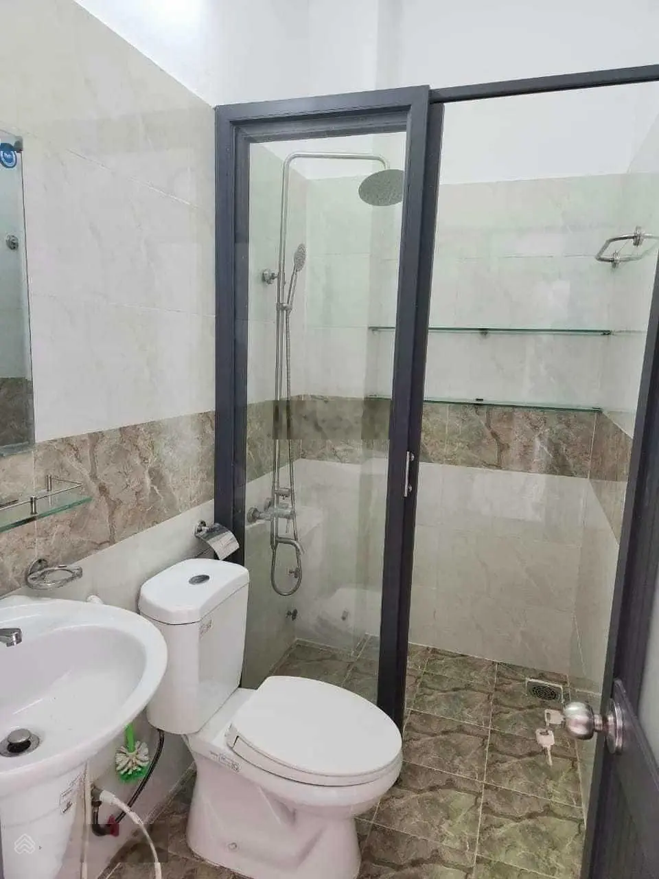 Chính chủ bán gấp nhà 56m2/3Tỷ150 (4 tầng) đường Lê Văn Việt, Hiệp Phú, Quận 9