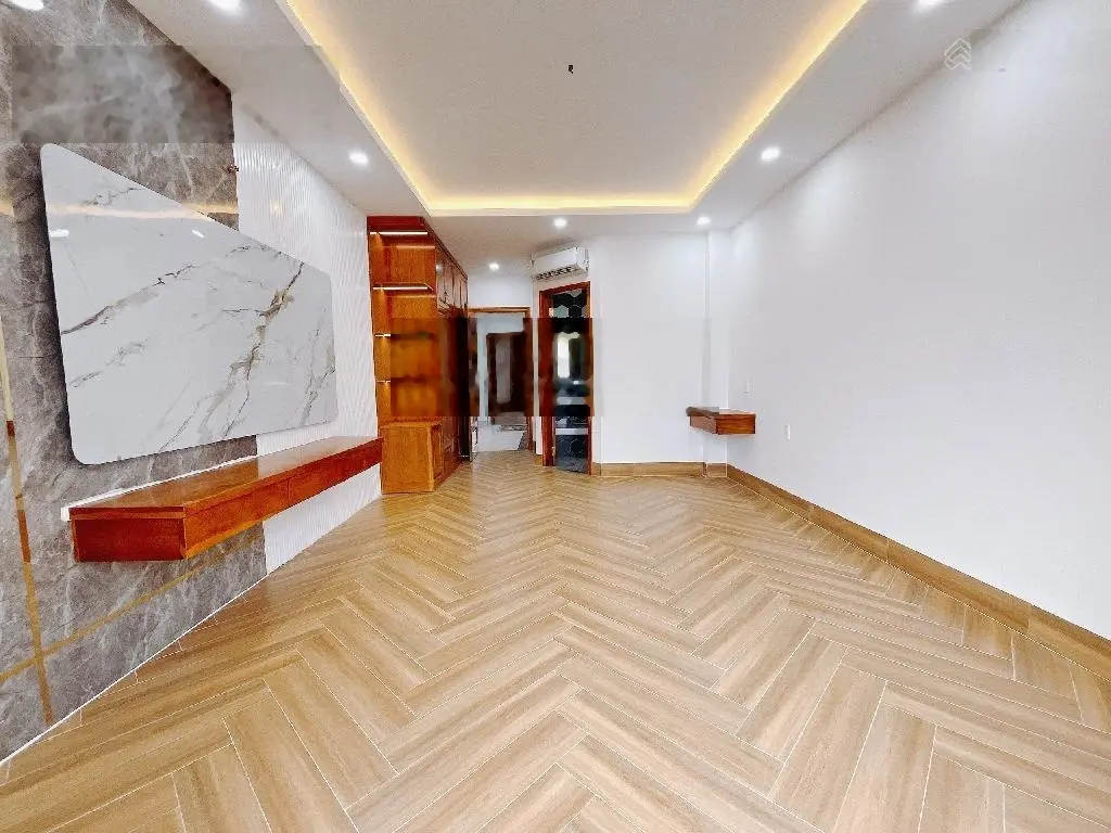 MT đường 85 Tân Quy nhà mới có thang máy 6 lầu 7wc sổ hoàn công chuẩn kinh doanh dc mọi ngành nghề