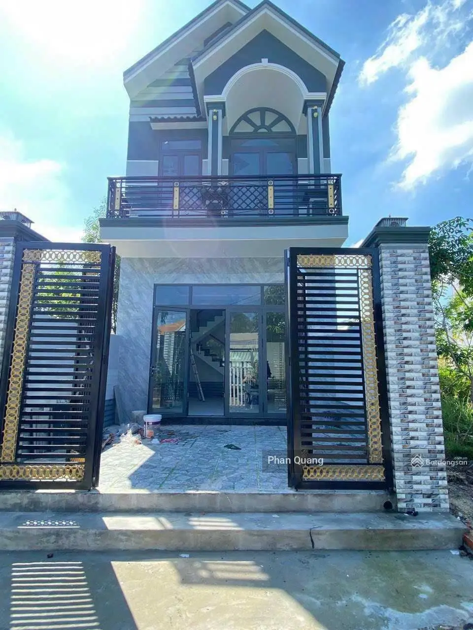 Bán căn nhà 1 trệt 1 lầu ngay KCN Linh Trung, Diện tích: 100m2 Sổ Hồng riêng Giá: 500 triệu