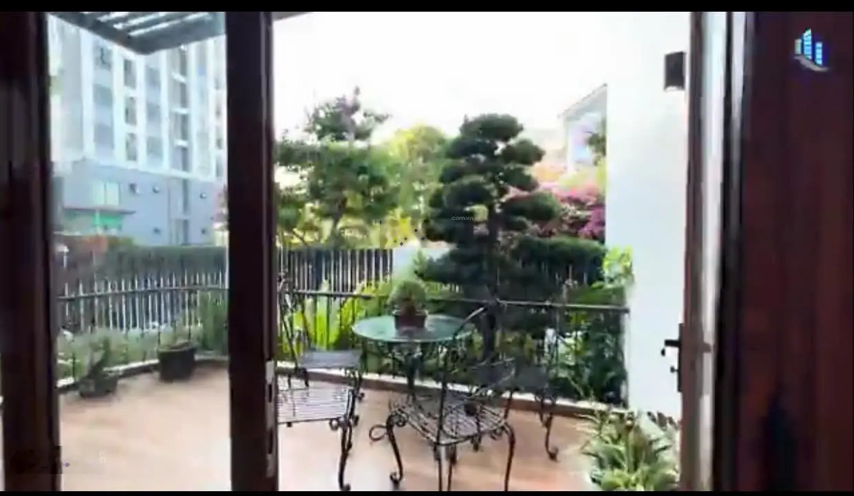 Đừng bỏ lỡ 1 căn biệt thự góc 2 mt nhà xây tâm huyết chủ cần bán gấp để giải quyêt cv giá cực rẻ
