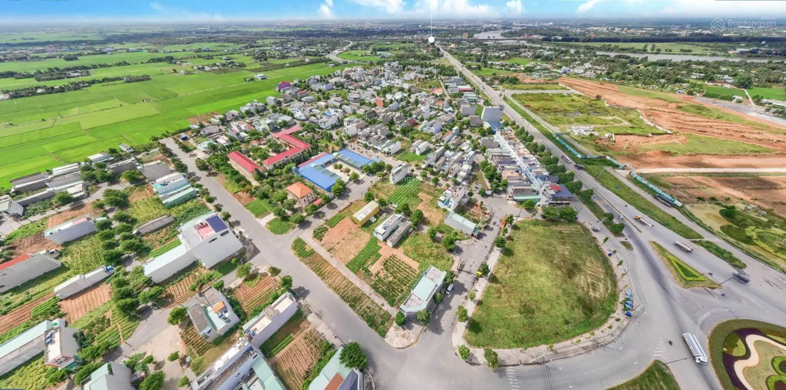 Bán nền góc đường số 3. Sổ hồng công chứng ngay. Trục thông chính. Ngay Tỉnh Lộ 830 quẹo vào