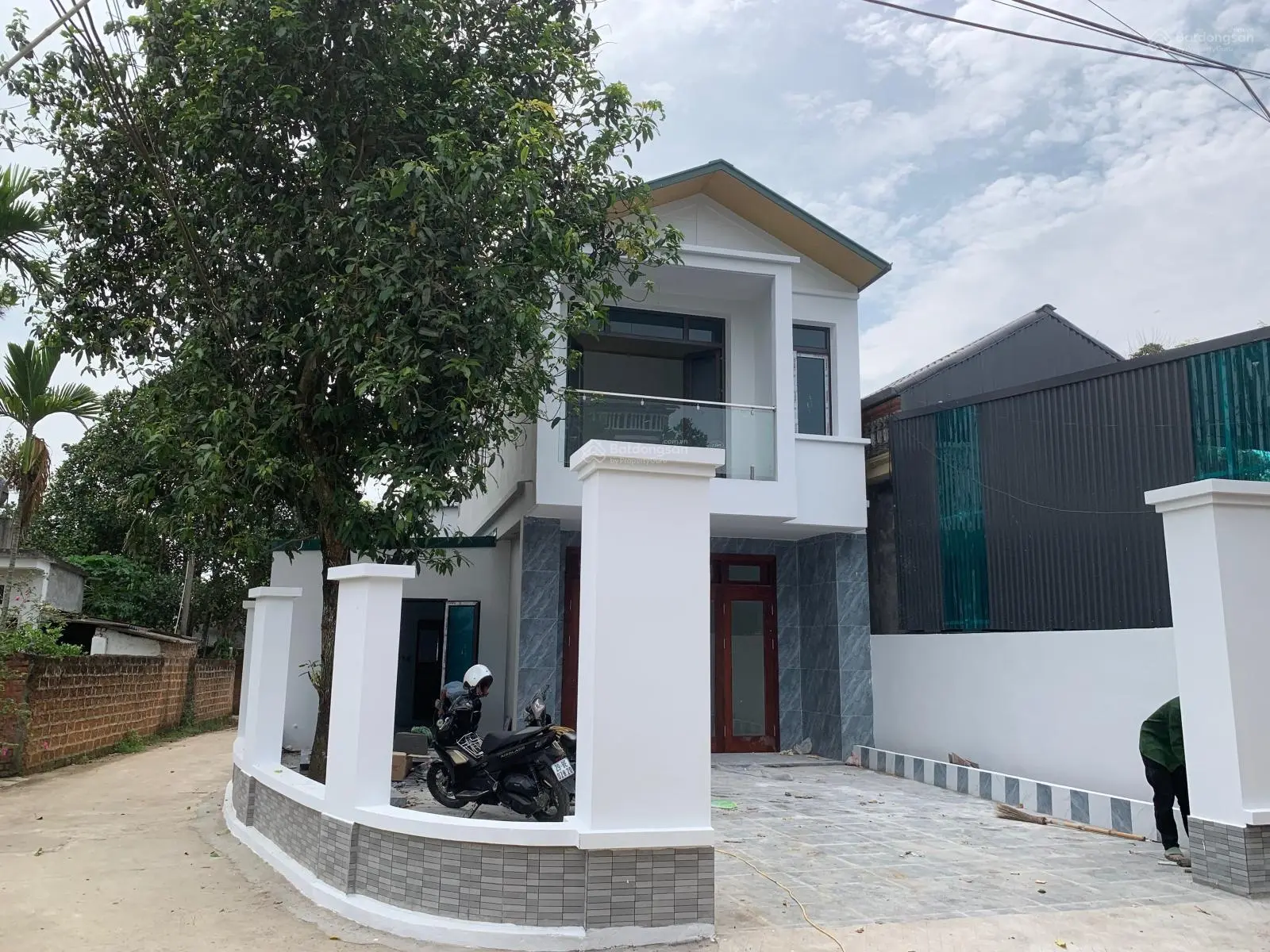 Bán nhà Bình Yên, Thạch Thất, Hà Nội. Diện tích 140m2, có nhà sẵn ô tô vào tận sân đẹp như ảnh