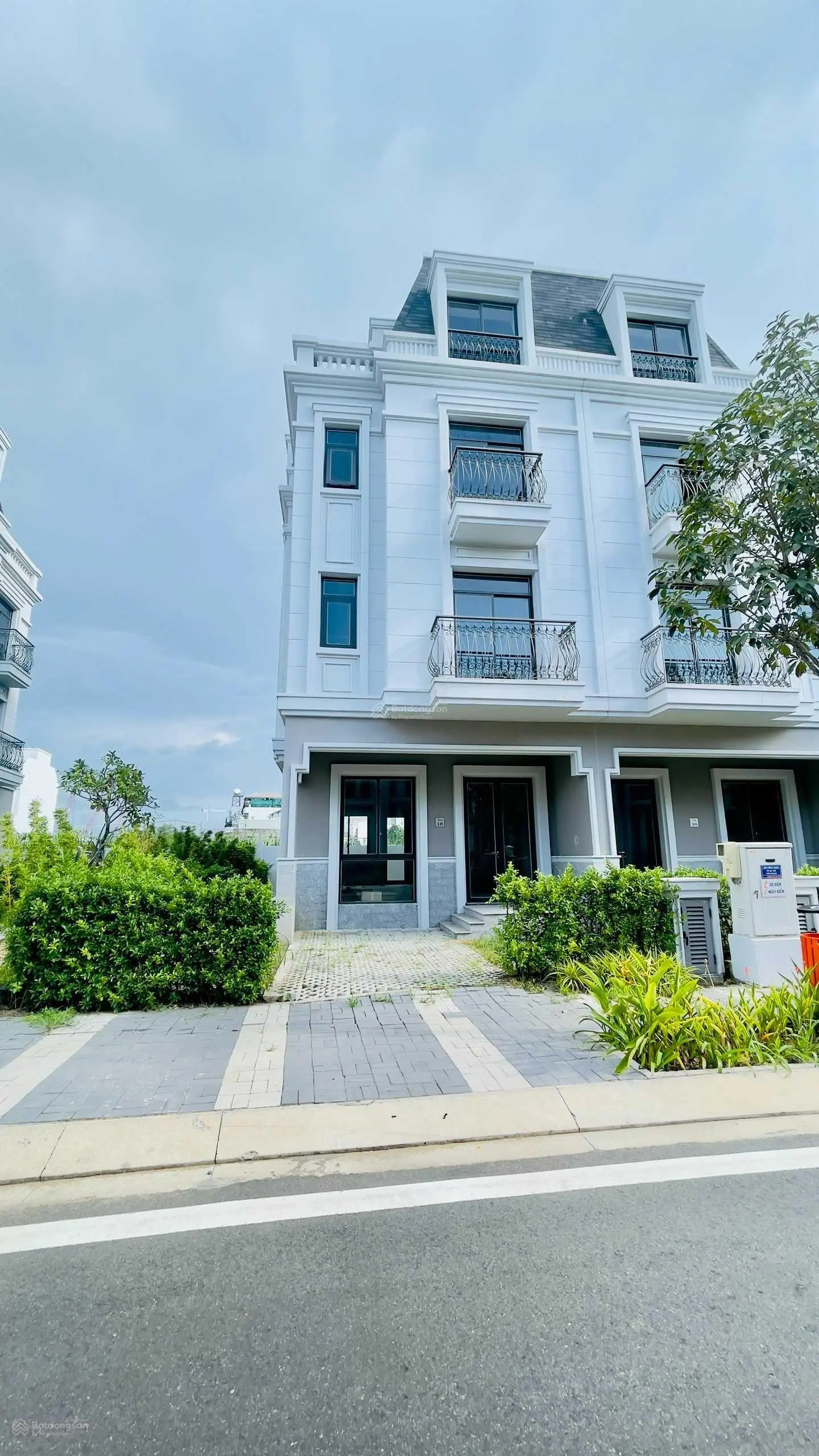Cắt lỗ bán bằng giá 3 năm trước nhà phố Amelie Phú Mỹ Hưng, rẻ nhất thị trường 10,4T. LH 0909 920 ***