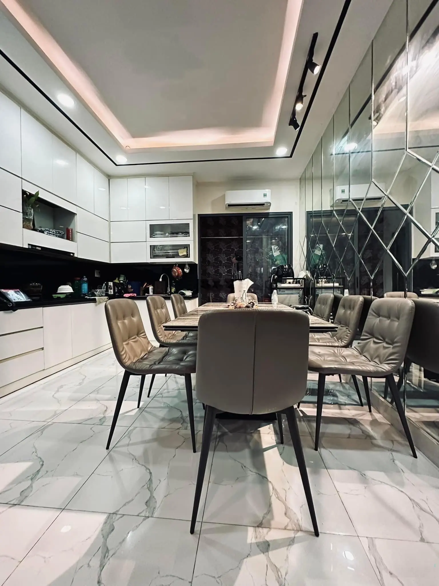 Bán nhà 3 tầng, đường Trần Trọng Cung P. Tân Thuận Đông Quận 7, giá 3Ty7, DT 75m2, SHR, 0896465262