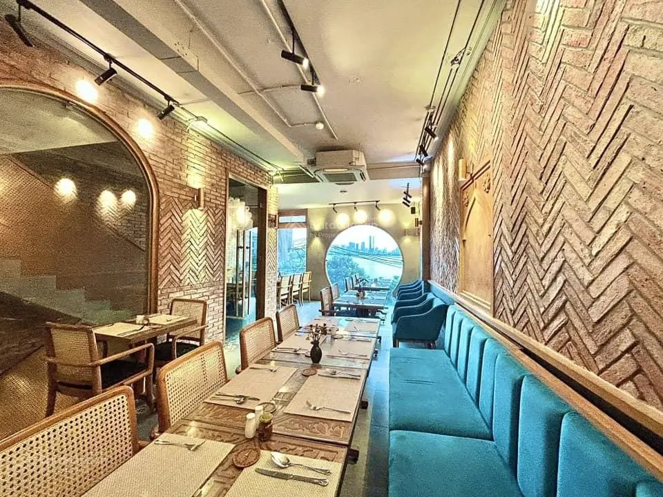 Siêu đẹp bán nhà mặt phố Xuân Diệu, Tây Hồ 100m2 x 5 tầng - mặt tiền 6,5m - thông sàn - view hồ