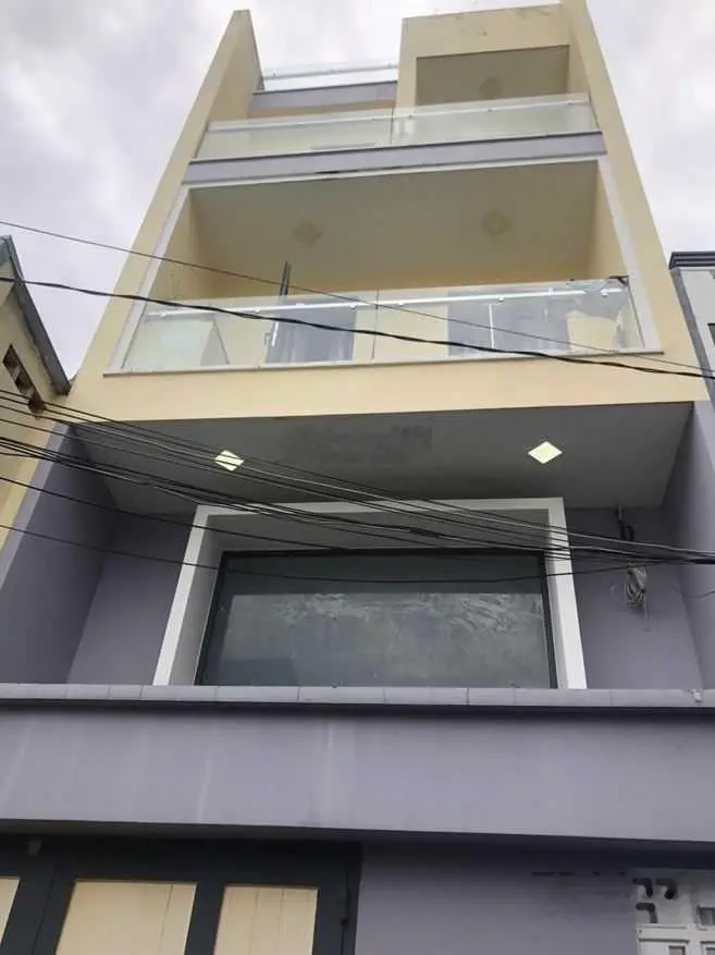 Bán nhà Hoàng Diệu 2, đang cho thuê căn hộ dịch vụ 80m2, kết cấu 5 tầng lầu